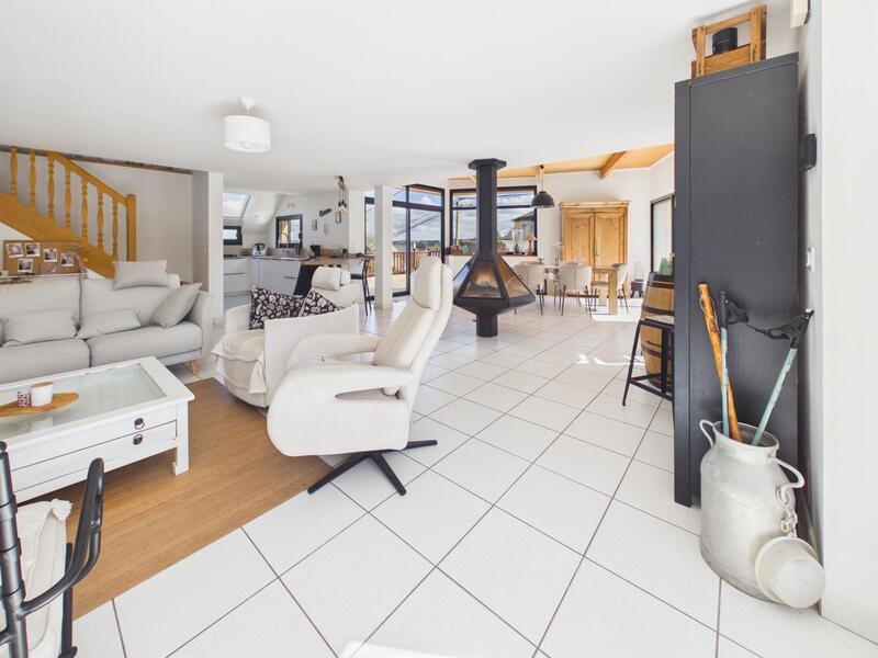 Maison - 175 m² - 6 pièces