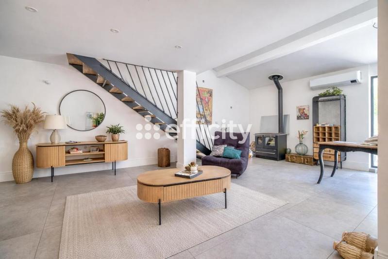 Maison de ville - 255 m² - 7 pièces