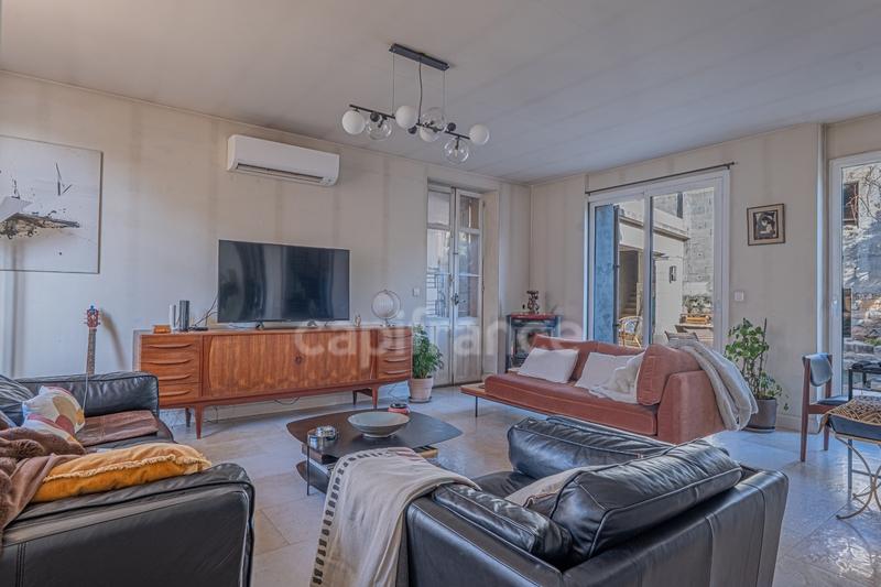 Demeure - 170 m² - 7 pièces