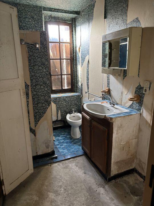 Corps de ferme - 140 m² - 9 pièces