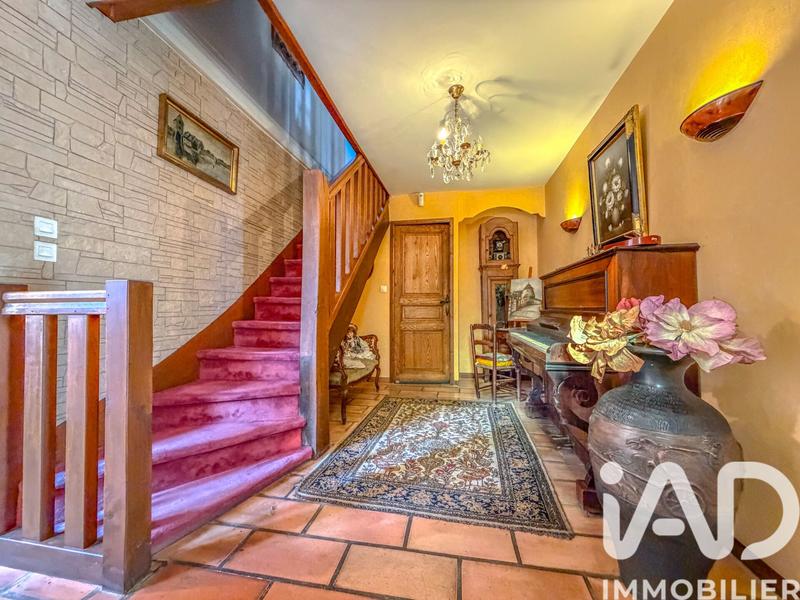 Maison - 211 m² - 6 pièces