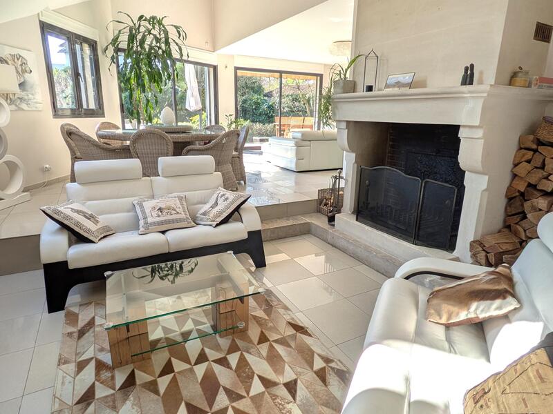 Maison contemporaine - 165 m² - 7 pièces