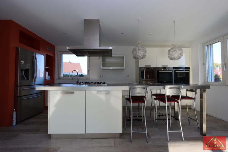 Maison - 195 m² - 9 pièces