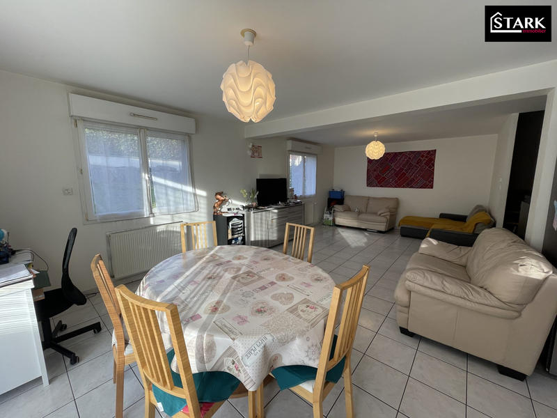 Maison - 110 m² - 6 pièces