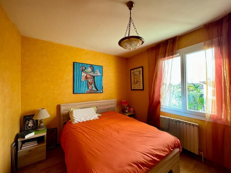 Maison - 215 m² - 8 pièces