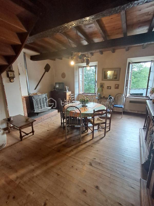 Maison de village - 105 m² - 4 pièces