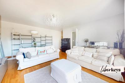 Appartement - 90 m² - 4 pièces