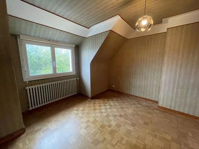 Maison - 95 m² - 6 pièces