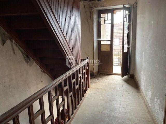 Maison - 210 m² - 9 pièces