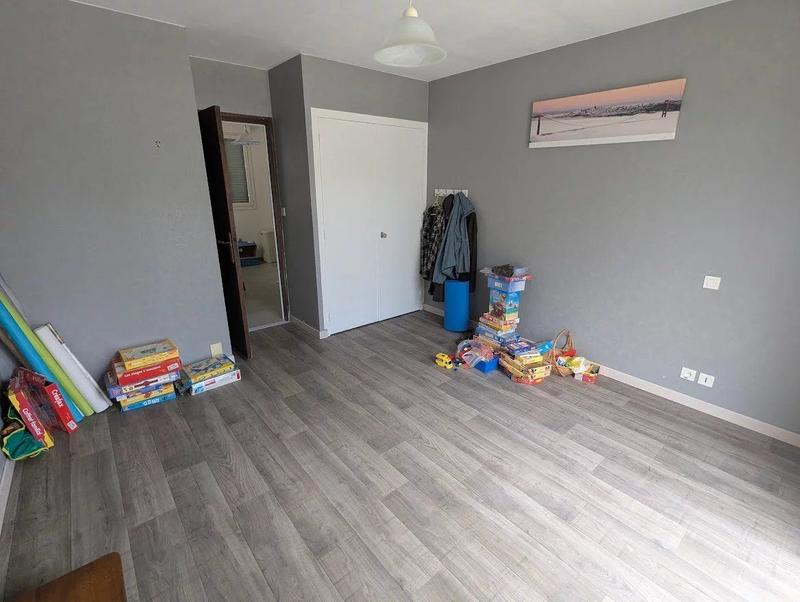 Maison - 219 m² - 8 pièces