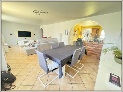 Maison - 133 m² - 6 pièces