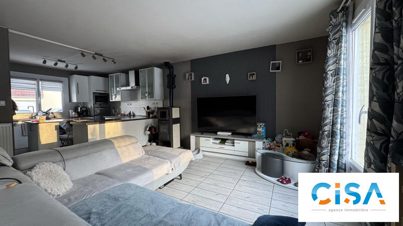 Maison - 90 m² - 5 pièces