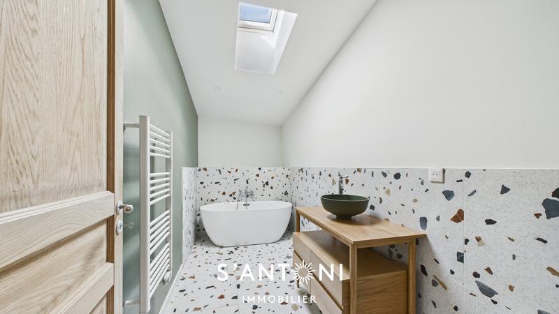 Maison - 150 m² - 5 pièces