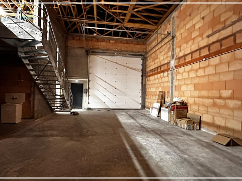 Local commercial - 287 m²