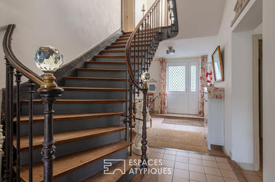 Maison - 303 m² - 10 pièces