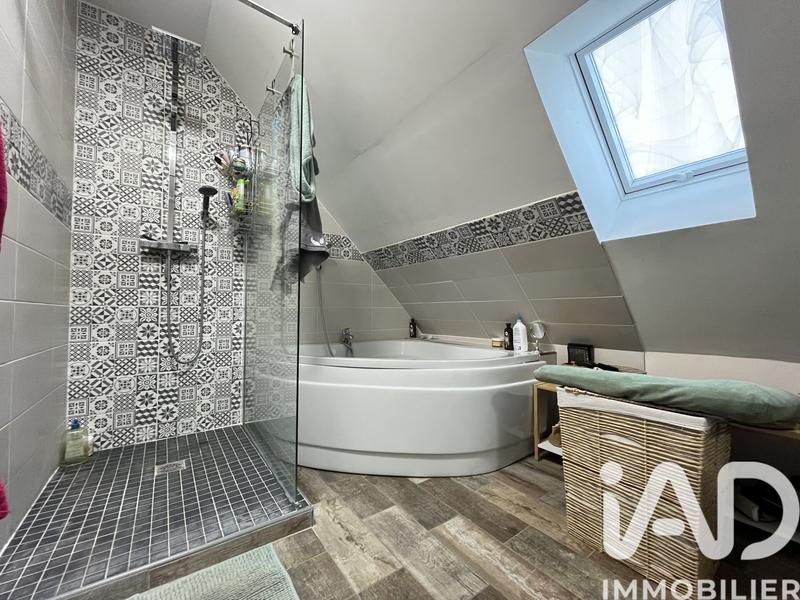 Maison - 102 m² - 5 pièces