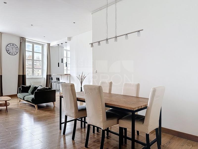 Appartement - 70 m² - 2 pièces