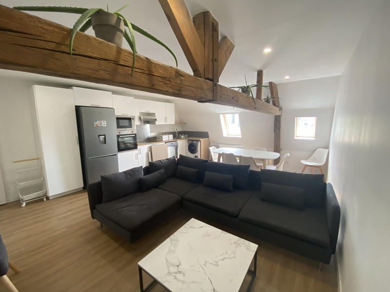 Appartement - 113 m² - 6 pièces