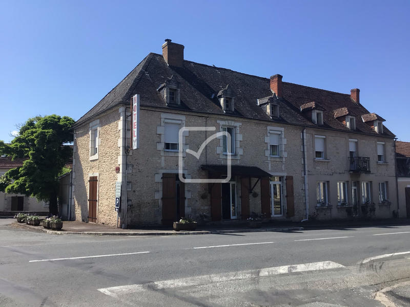 Maison - 397 m² - 17 pièces