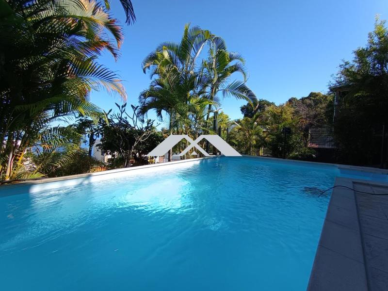 Villa - 211 m² - 7 pièces