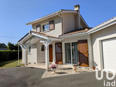 Maison - 121 m² - 4 pièces