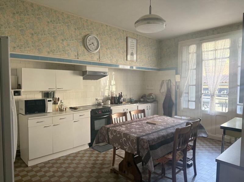 Maison de village - 247 m² - 7 pièces