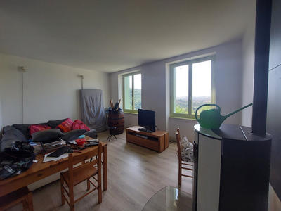 Maison - 94 m² - 5 pièces