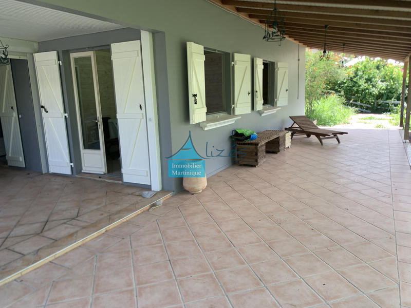 Maison - 137 m² - 7 pièces