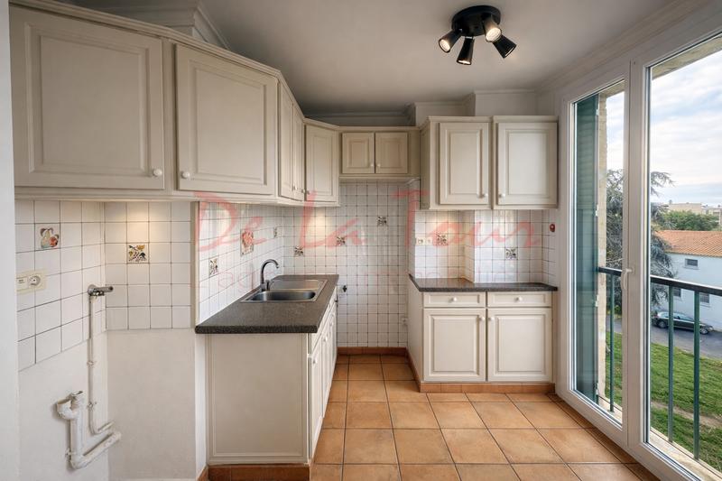 Appartement - 65 m² - 4 pièces