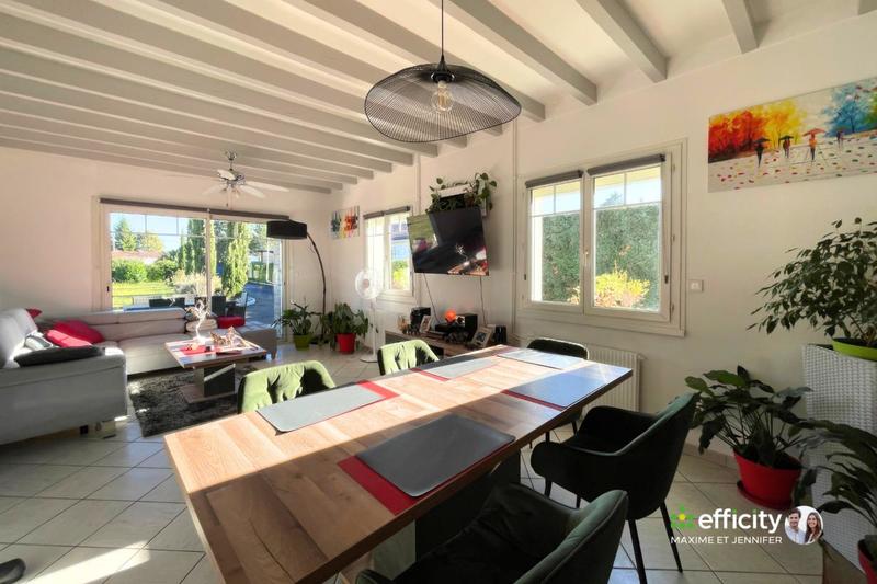 Maison - 260 m² - 7 pièces