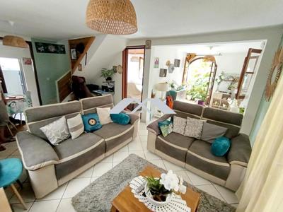 Maison - 98 m² - 5 pièces