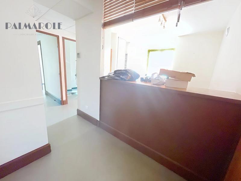 Local d'activités - 50 m² - 2 pièces