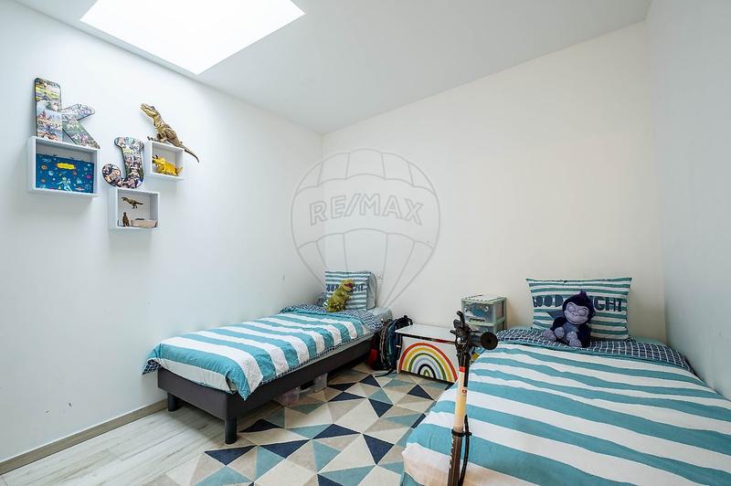 Maison - 157 m² - 7 pièces