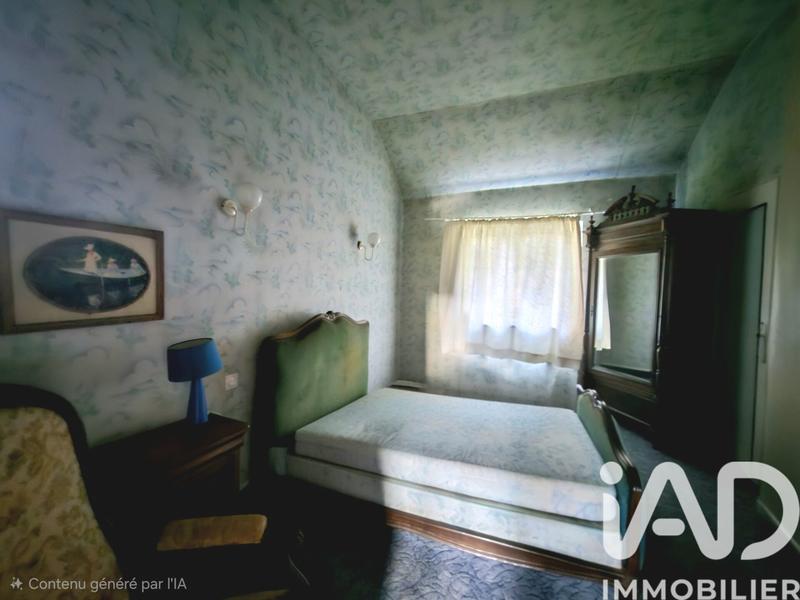 Maison - 217 m² - 8 pièces