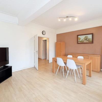 Appartement - 81 m² - 3 pièces