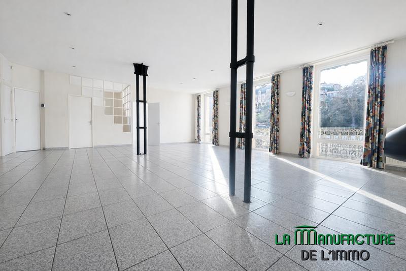 Appartement - 150 m² - 6 pièces