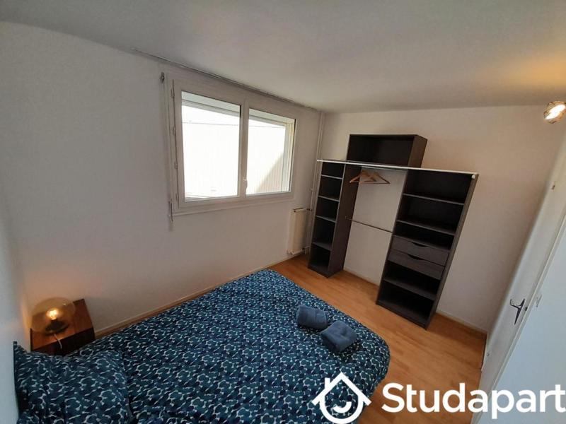 Chambre - 12 m² - 1 pièce