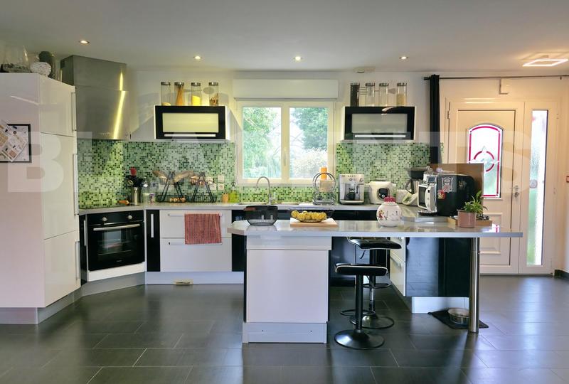 Maison - 112 m² - 6 pièces