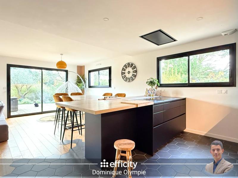 Maison - 127 m² - 6 pièces