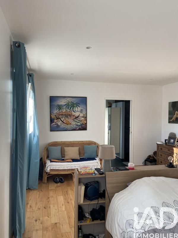 Maison - 200 m² - 8 pièces