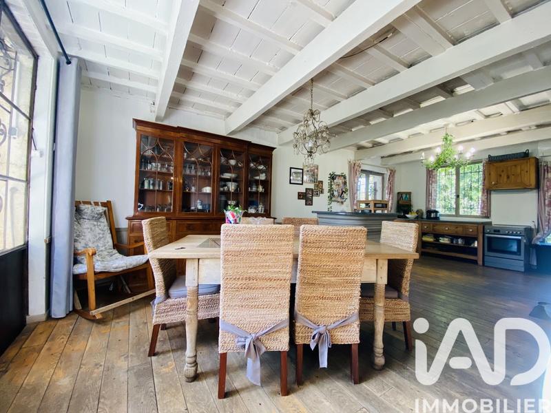 Maison - 250 m² - 9 pièces