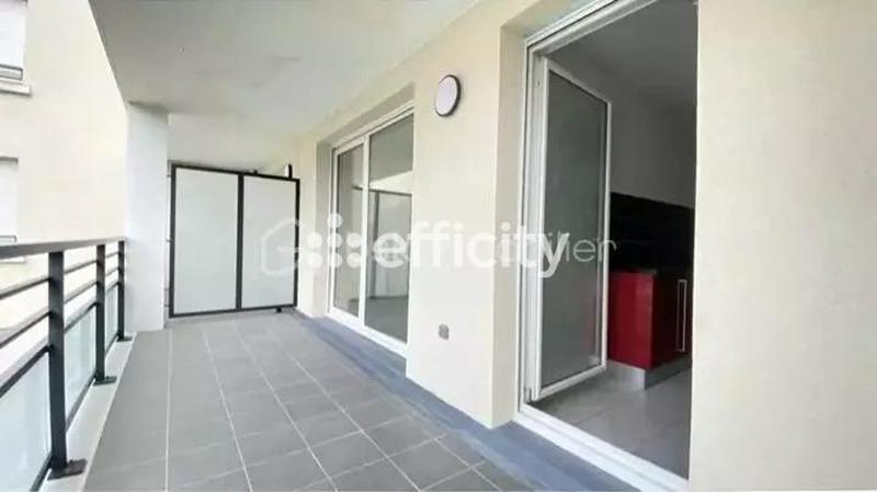 Appartement - 85 m² - 4 pièces