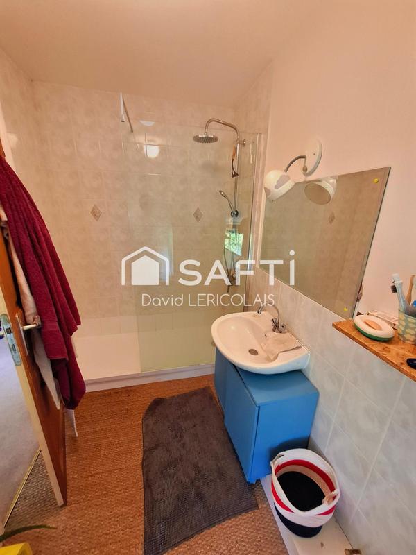 Maison - 244 m² - 10 pièces