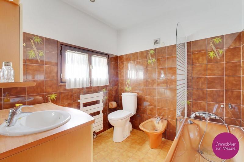 Maison - 120 m² - 4 pièces