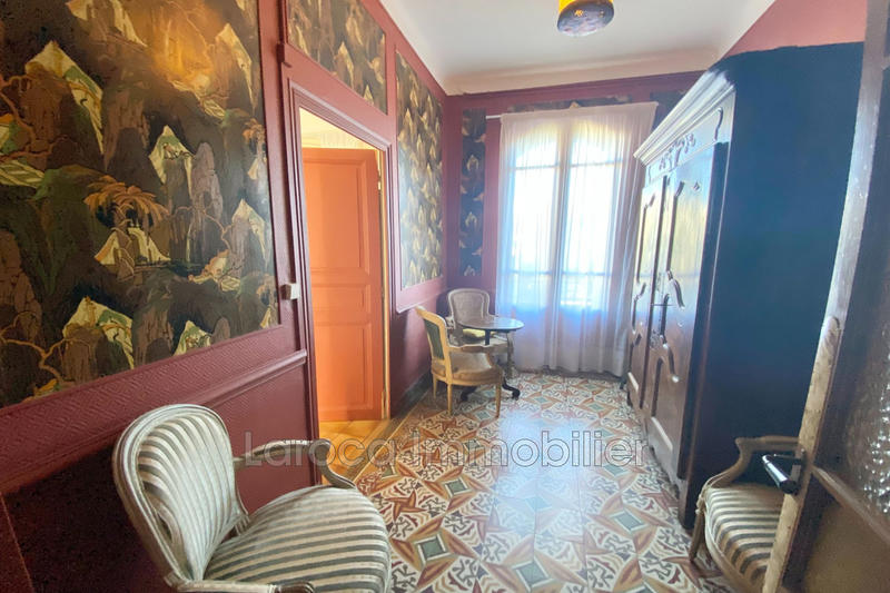 Maison - 308 m² - 13 pièces