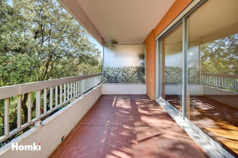 Appartement - 99 m² - 4 pièces