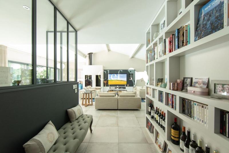 Villa - 200 m² - 8 pièces