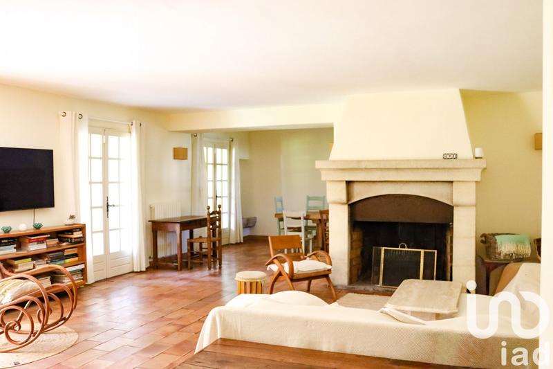 Maison - 220 m² - 10 pièces