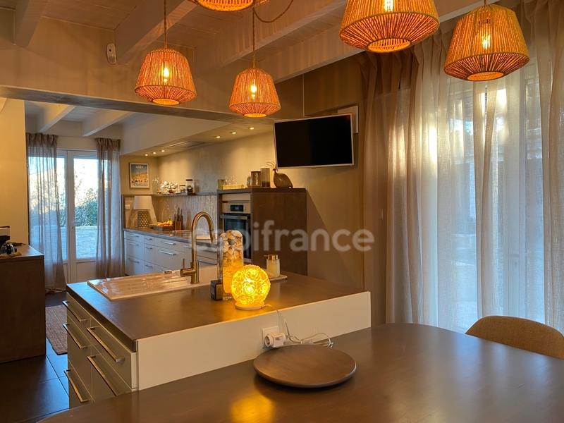 Maison - 127 m² - 6 pièces