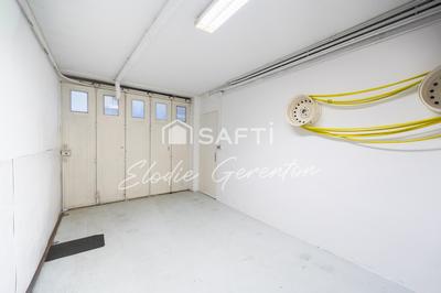 Local commercial - 87 m² - 6 pièces